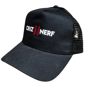 Casquette trucker noire Criz2nerf avec logo blanc et rouge et filet à l'arrière