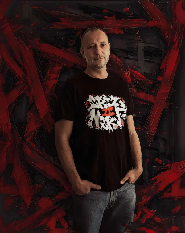 T-shirt noir Criz2nerf « Abes » avec visuel graffiti noir, blanc et rouge de l'artiste ABES, porté de face