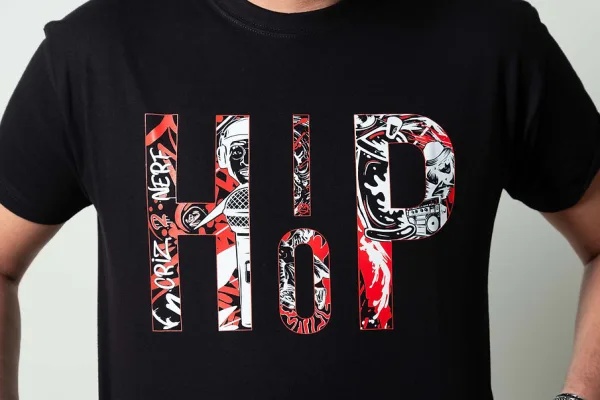 T-shirt noir Criz2nerf « HIP HOP » en lettres graffiti, collaboration Dumpstaz, porté de face – autre vue