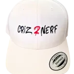 Casquette trucker blanche avec logo Criz2nerf brodé noir et 2 rouge
